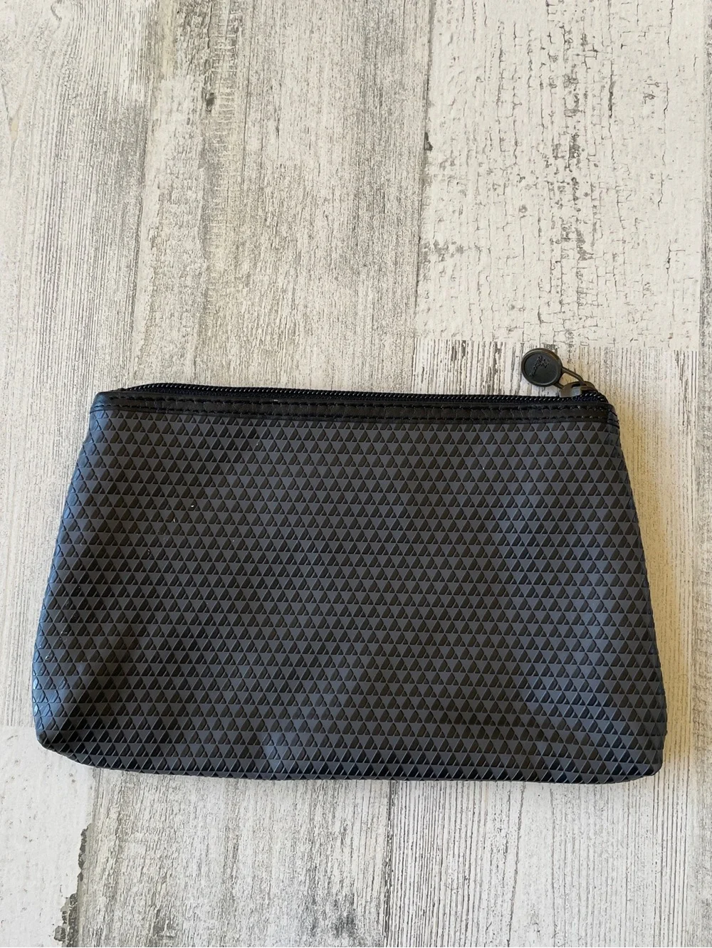 Vintage Liz Claiborne Black Textured Zip Clutch EUC